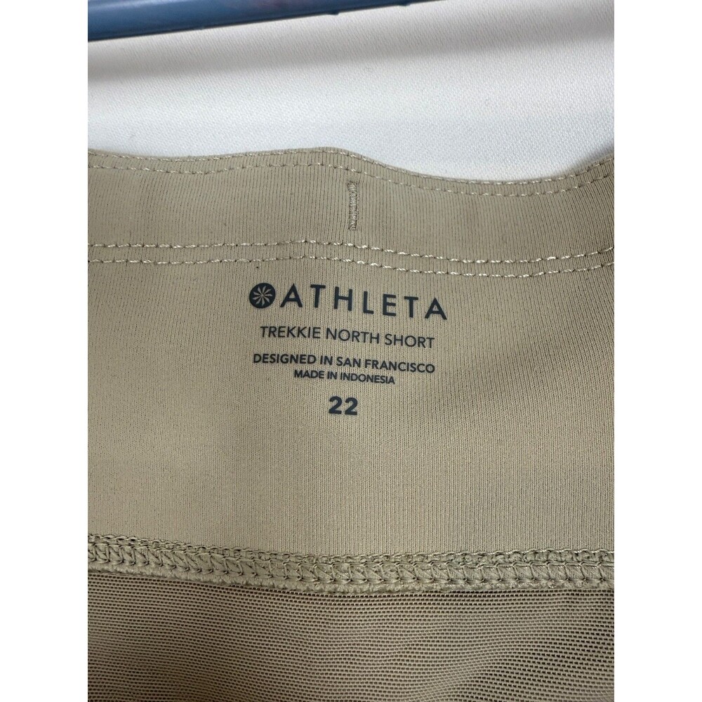 NWT Athleta Trekkie north shorts Size‎ 22 hiking athletic - Picture 3 of 16